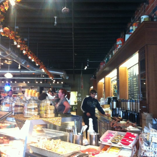 10/5/2012 tarihinde Jessica C.ziyaretçi tarafından Smokey Row Coffee'de çekilen fotoğraf