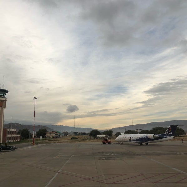 5/1/2018 tarihinde arquitectaziyaretçi tarafından Aeropuerto Jorge Wilstermann'de çekilen fotoğraf