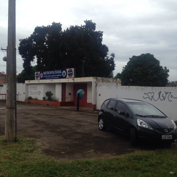 Como chegar até Estádio Vasco Viana de Andrade em Núcleo Bandeirante de  Ônibus ou Metrô?