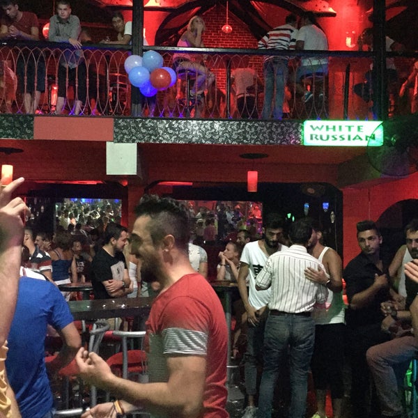Foto diambil di Istanbul Club oleh Cesur D. pada 7/19/2015