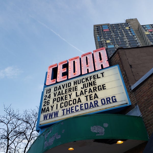 Das Foto wurde bei The Cedar Cultural Center von Carolyn A. am 4/27/2019 aufgenommen