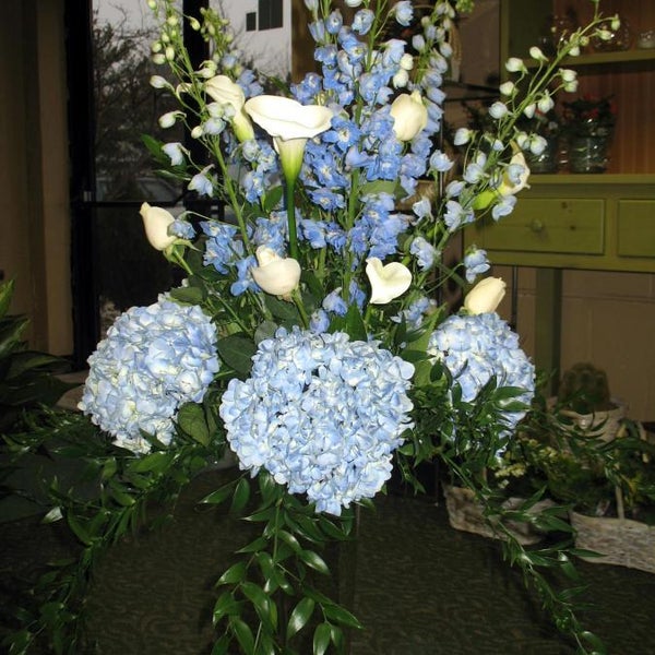 Conroy's Florist & Tuxedo Flower Shop in Morris Plains