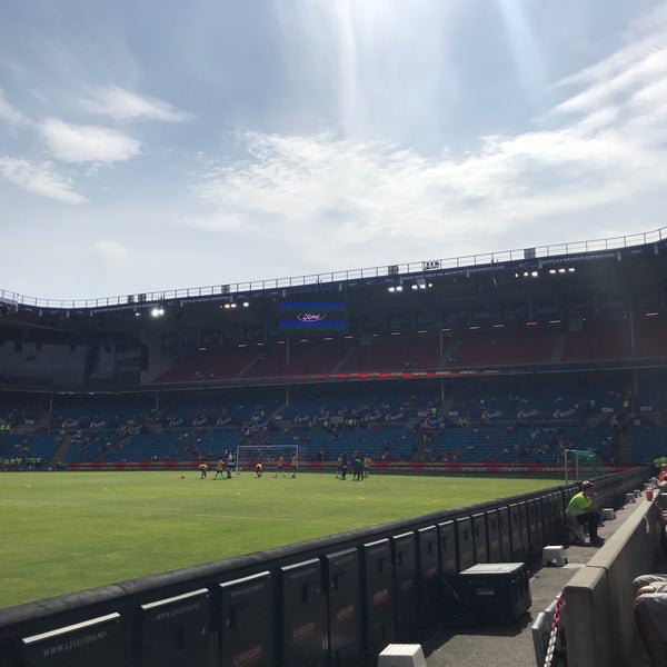 6/9/2018 tarihinde Tatiana B.ziyaretçi tarafından Ullevaal Stadion'de çekilen fotoğraf