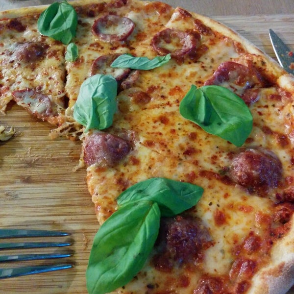 Ustanın acılı pizzası.. Mükemmel.. :)