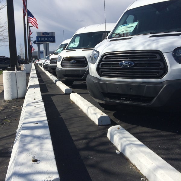 Royal Oak Ford 3 tips from 374 visitors