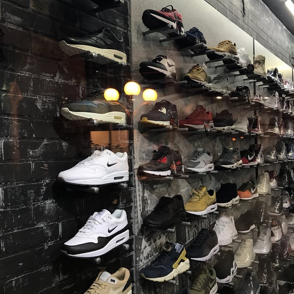 noss sneaker store