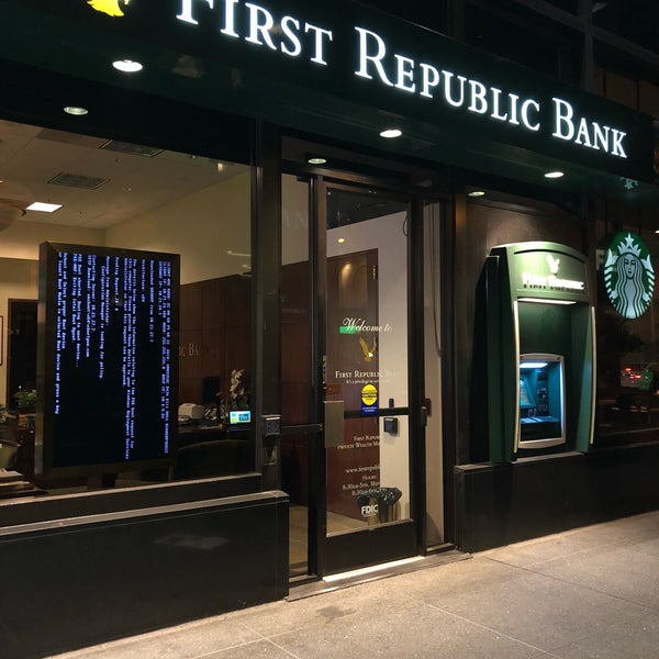 Московский народный банк лондон. Банк 44. Альфа банк екатеринбург куйбышева 44. Лондонский банк аналог киви. Банк 44.