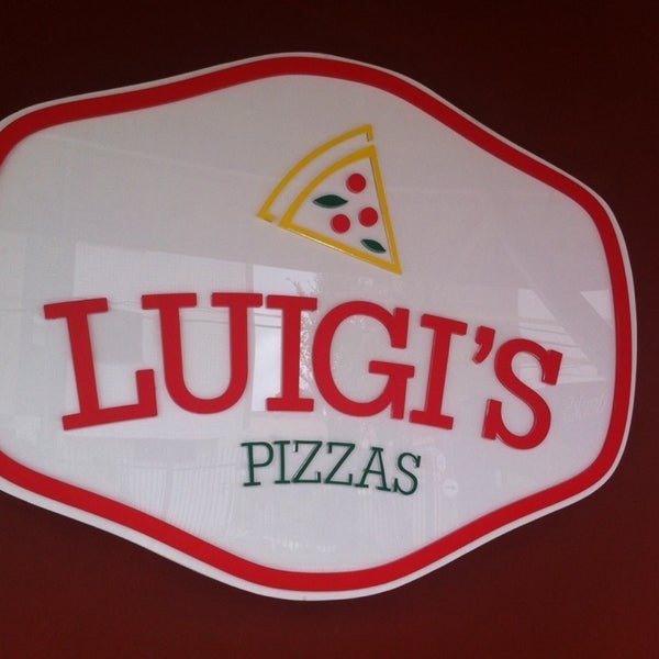 Foto tirada no(a) Luigi&#39;s Pizzas por João J. em 3/4/2014