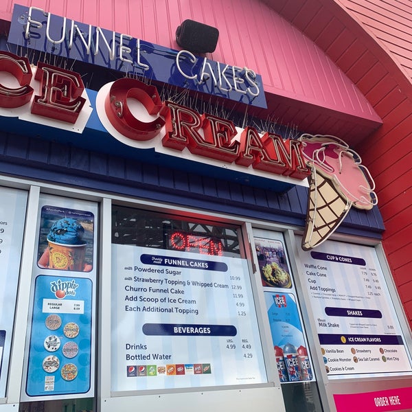 Funnel Cake Factory Downtown Santa Monica 4 tips from 307 visitors