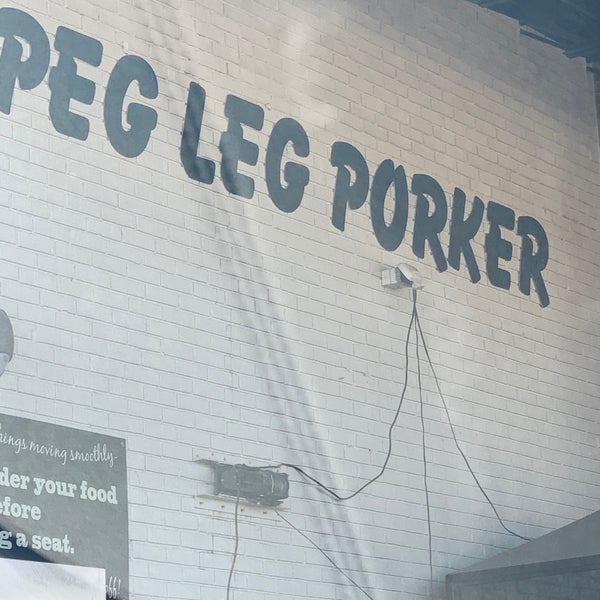 รูปภาพถ่ายที่ Peg Leg Porker โดย Deetz R. เมื่อ 11/10/2019
