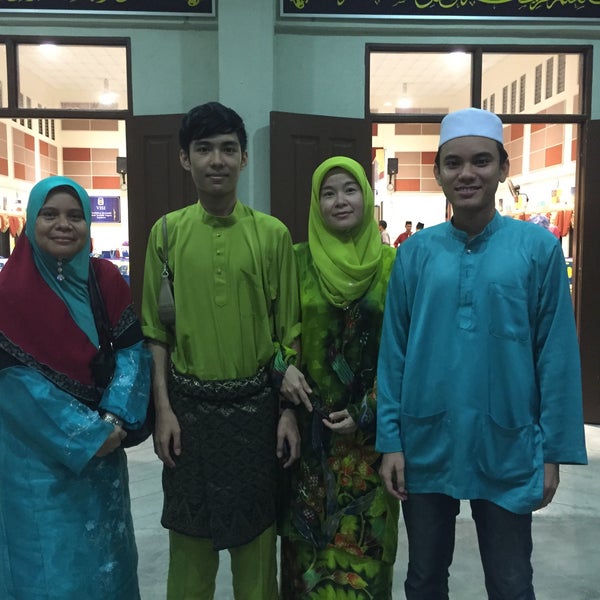 Photos At Smk Sungai Rambai Jalan Parit Putat