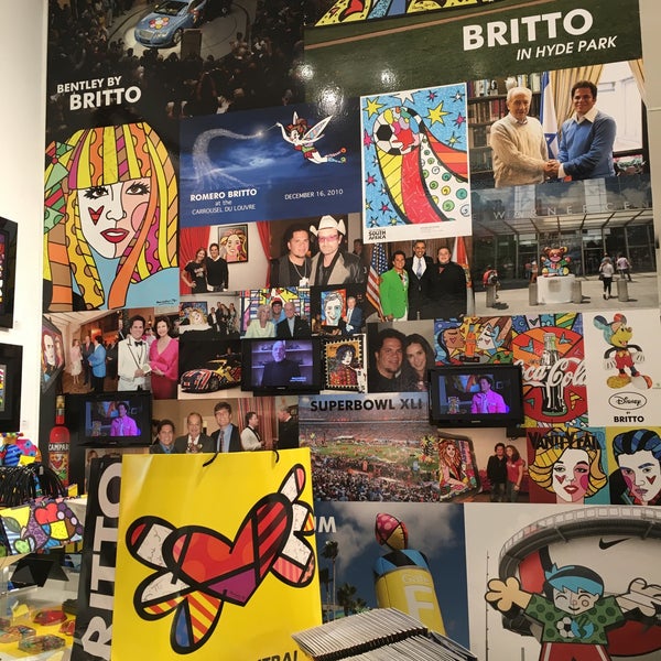 Photo taken at Britto Central Gallery by Anna Q. on 11/6/2015