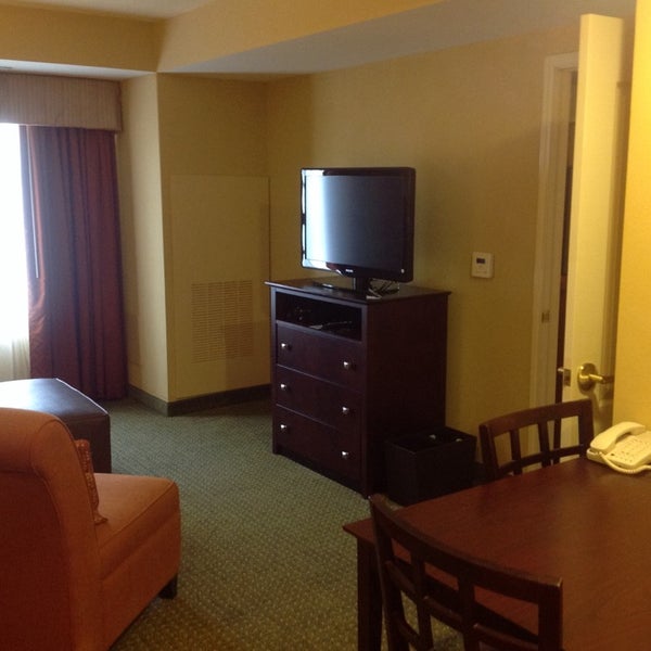 10/18/2013 tarihinde Joe R.ziyaretçi tarafından Homewood Suites by Hilton'de çekilen fotoğraf