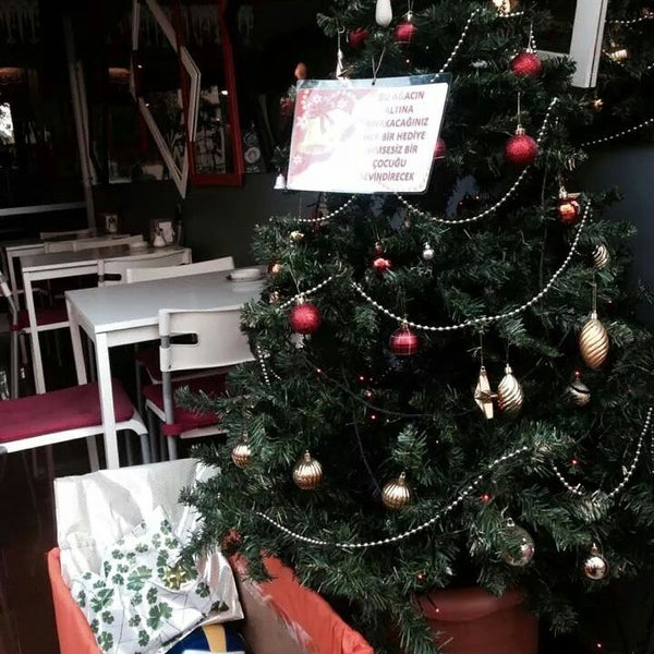 12/24/2014 tarihinde Cafe P.ziyaretçi tarafından cafe pan'de çekilen fotoğraf