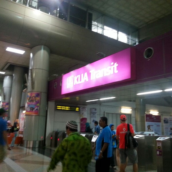 Charging Spot KL Sentral Kuala Lumpur Sentral ผู้เยี่ยม 57 คน