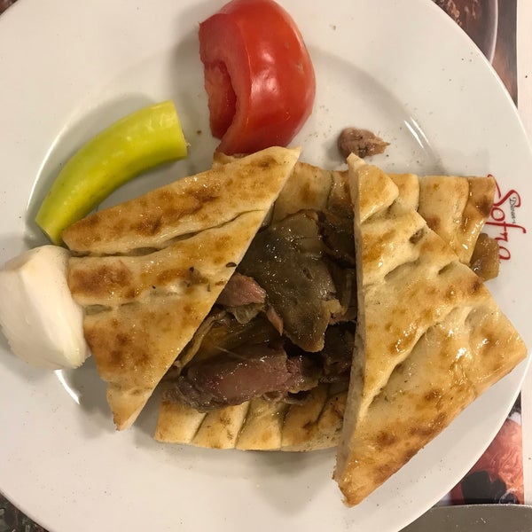 5/12/2019 tarihinde İzzet Ü.ziyaretçi tarafından Divan-ı Sofra Restaurant'de çekilen fotoğraf