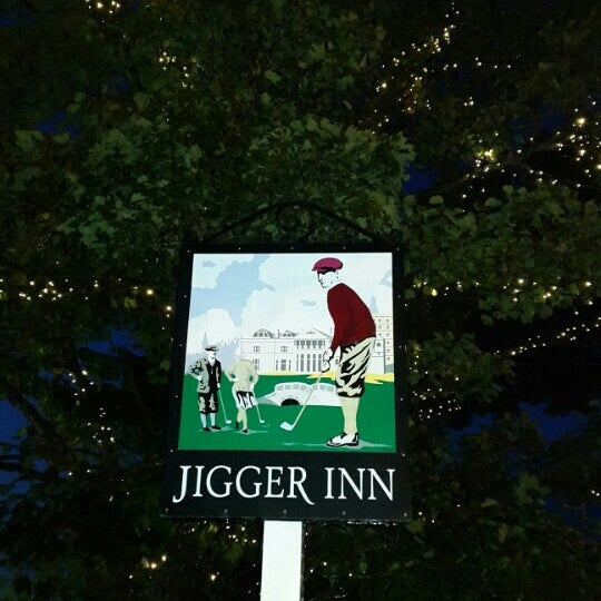 Photo taken at Jigger Inn by John V. on 8/7/2015