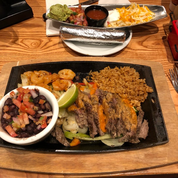 Photo taken at Chili&#39;s Grill &amp; Bar by Paul L. on 12/19/2019