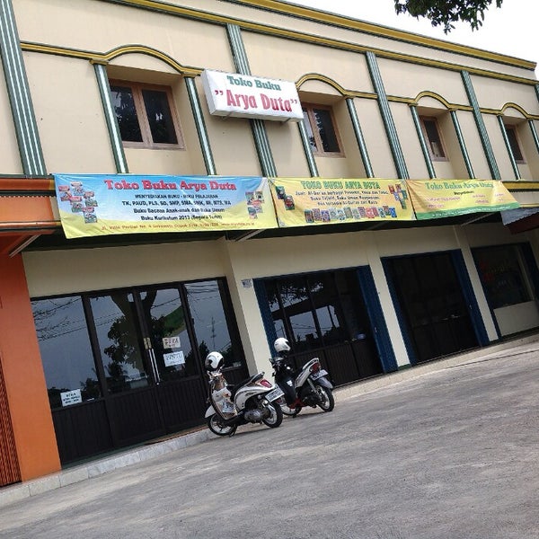 Photos At Toko Buku Arya Duta