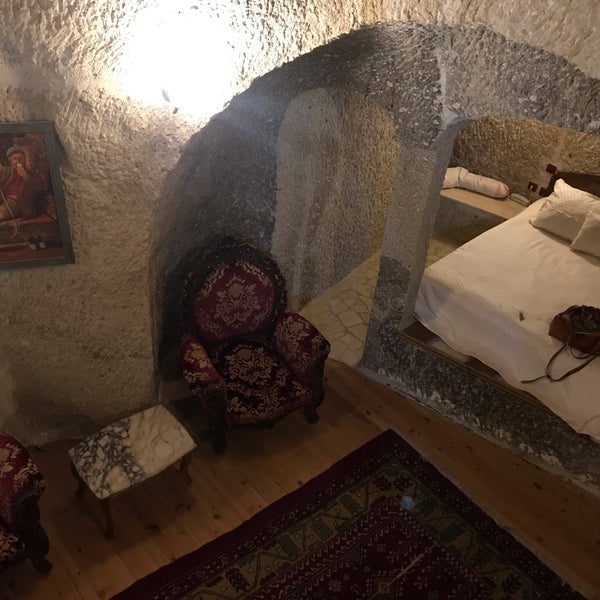 Флинстоуны пещера