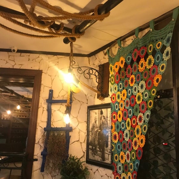Foto tomada en Zeytinlik Restoran  por H.Levnt.. 🇹🇷 el 10/15/2022