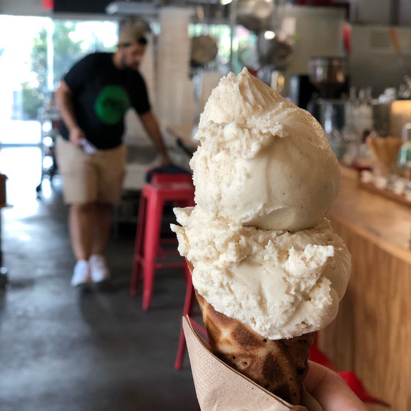 Photo taken at Bucket &amp; Bay Craft Gelato Co by Vincent on 9/1/2019
