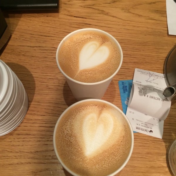 รูปภาพถ่ายที่ Double B Coffee &amp; Tea โดย Diana V. เมื่อ 11/18/2014