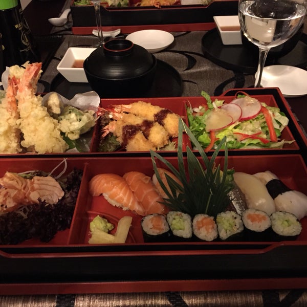 Delicious, fresh and nicely served sushi and sashimi. Big portions at good prices.