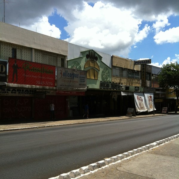 รูปภาพถ่ายที่ Mercado Municipal de Brasília โดย Dani R. เมื่อ 12/22/2012
