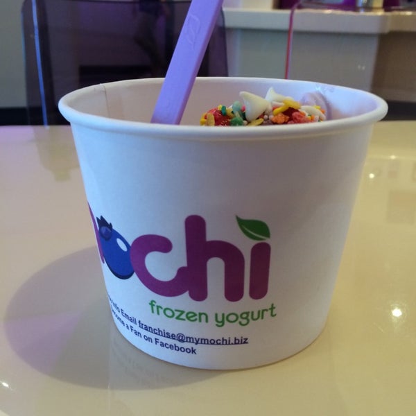 Photo taken at myMochi Frozen Yogurt by Matthew D. on 3/15/2014