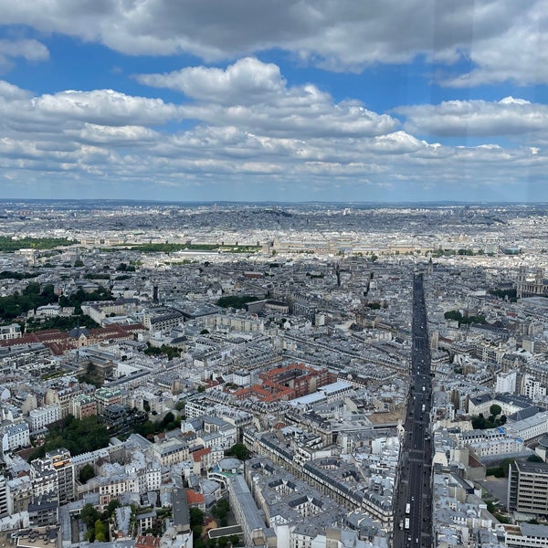Снимок сделан в Смотровая площадка башни Монпарнас пользователем Antoine B. 6/6/2021