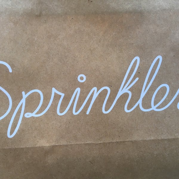 Foto tirada no(a) Sprinkles por Lauren D. em 10/3/2018