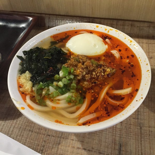 Photo taken at U:DON Fresh Japanese Noodle Station by Eric P. on 11/1/2015