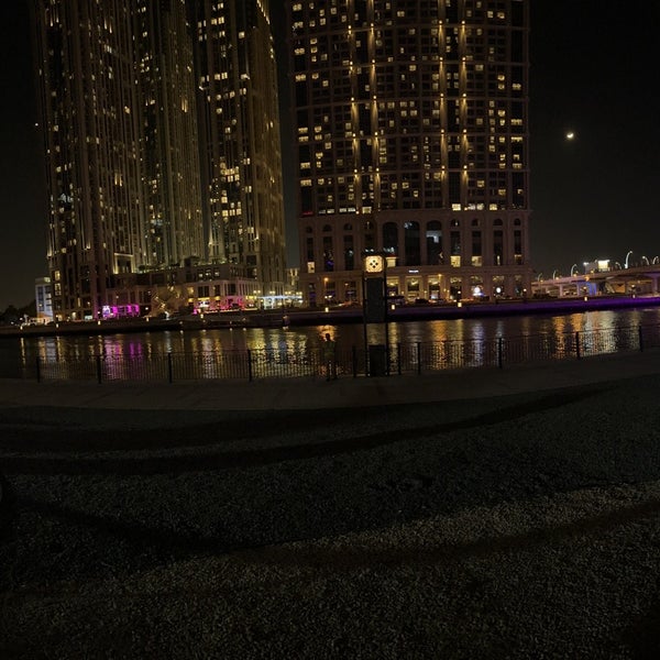 Foto diambil di 1 OAK Dubai oleh Doddy pada 11/29/2022
