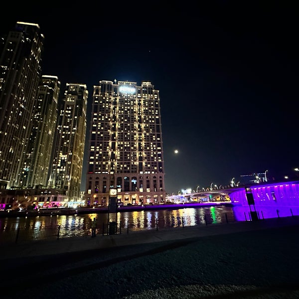 Das Foto wurde bei 1 OAK Dubai von Doddy am 11/29/2022 aufgenommen