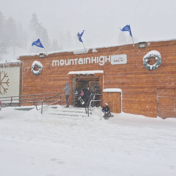 Снимок сделан в Mountain High Ski Resort (Mt High) пользователем Doddy 1/7/2016