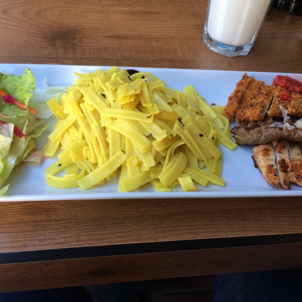 Foto scattata a Grill Hane Cafe &amp; Restaurant da Hüseyın B. il 9/1/2015