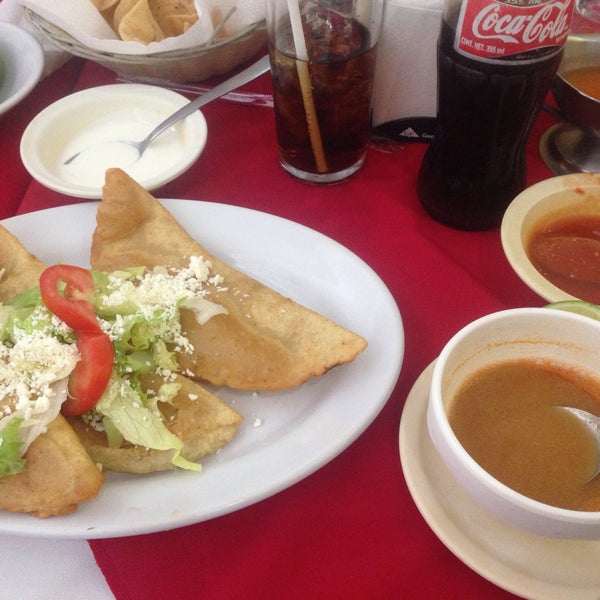 6/6/2015에 Claudia T.님이 Restaurante Hnos. Hidalgo Carrion에서 찍은 사진