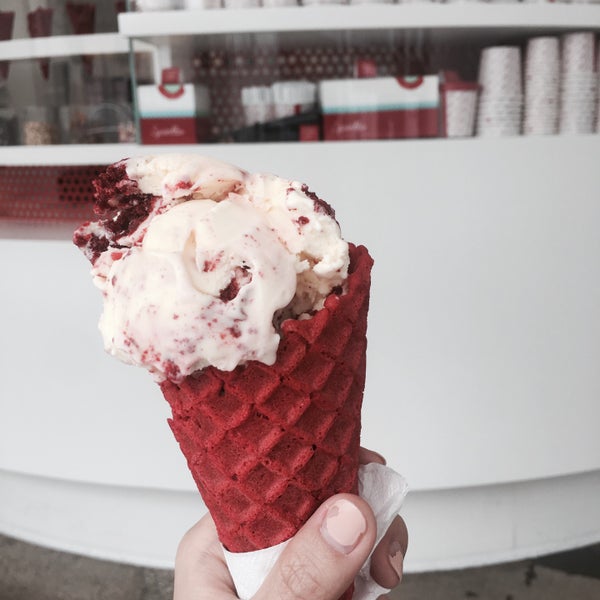 5/26/2017에 Soyoung C.님이 Sprinkles Beverly Hills Ice Cream에서 찍은 사진