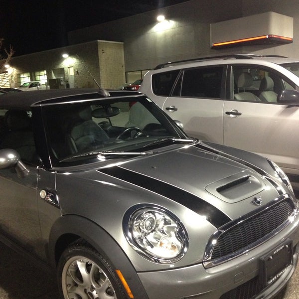 Herb Chambers Toyota of Auburn Auburn, MA