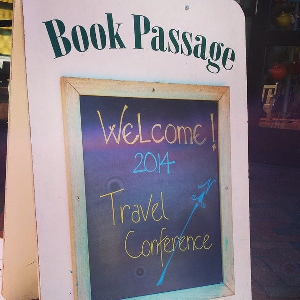 Foto tomada en Book Passage Bookstore  por gaia p. el 8/14/2014