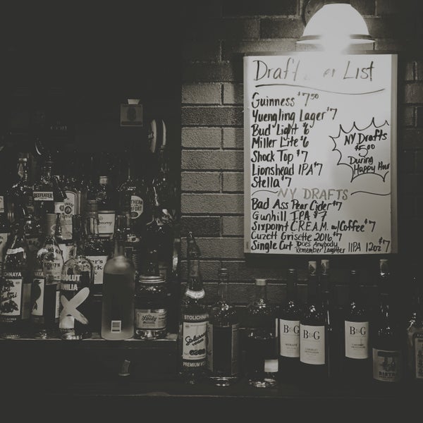 4/17/2016にDrew D.がMurphy&#39;s Tavernで撮った写真