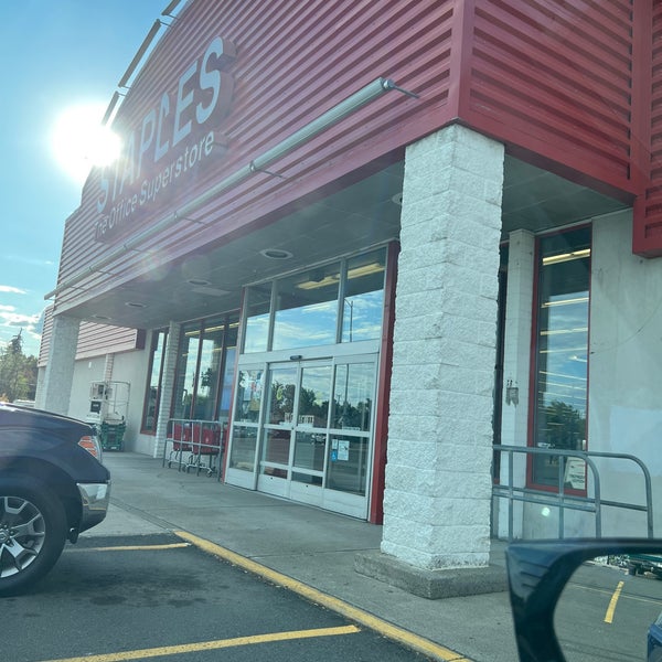 Staples Office Supply Store in Spokane