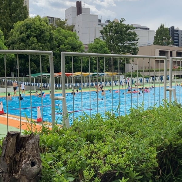 Photos At 目黒区民センター 屋外プール 目黒 3 Tips