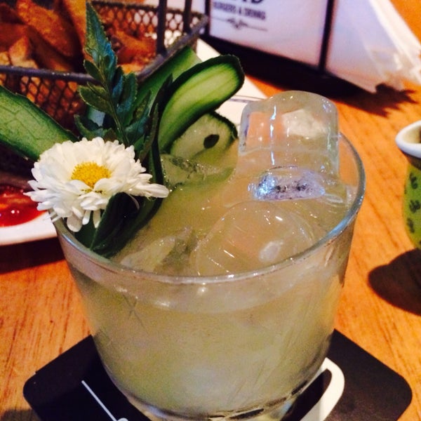 Muy bueno el #tea #cucumber #cocktail
