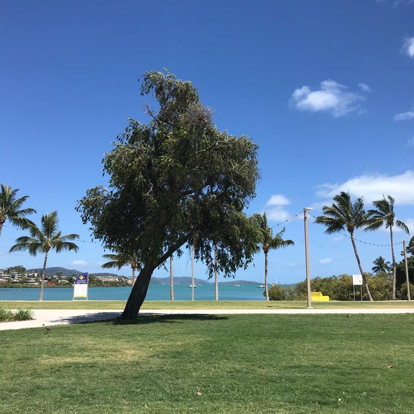 Airlie Beach Neighborhood