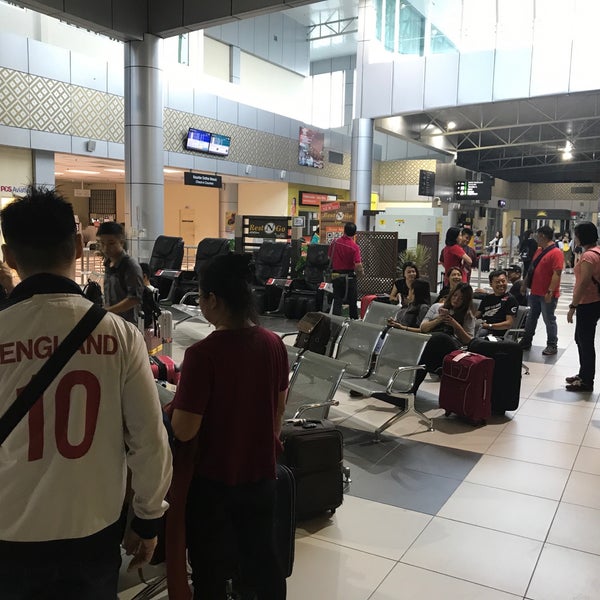 Arrive airport. Arrive airport