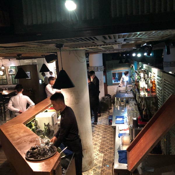 10/3/2018 tarihinde Nigel C.ziyaretçi tarafından Cau Go Restaurant'de çekilen fotoğraf