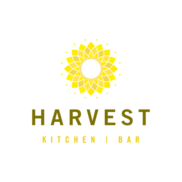 4/10/2015 tarihinde Harvest Kitchen &amp; Barziyaretçi tarafından Harvest Kitchen &amp; Bar'de çekilen fotoğraf