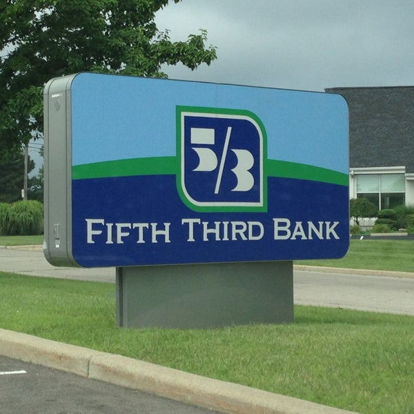 Fifth Third Bank & ATM Bank in Maumee